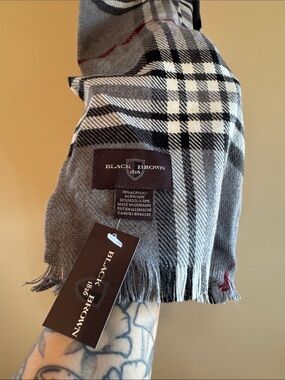 Black Brown 1826 Scarf NWT